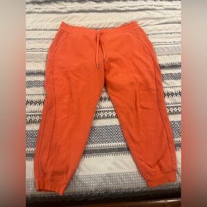 Lululemon Scuba High-Rise Jogger - Warm Coral size 20